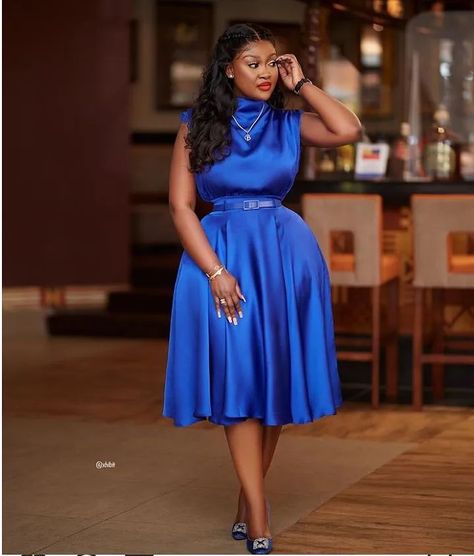 Satin Outfit Ideas, Short Flare Gown Styles, Short Flare Gown, Flare Gown Styles, Silk Styles, Plus Size Satin, Kente Dress, African Wear Dresses, Dinner Dress Classy