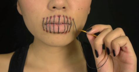 This Stitched Mouth Look Is Totally Worth Going Silent on Halloween Pimples On Buttocks, Stitched Mouth, Pimple Extraction, Stitches Makeup, Halloween Tricks, Pimples Under The Skin, Diy Halloween Costume, Halloween Makeup Tutorial, Makeup Tutorial Video