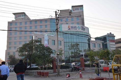 Max Hospital Delhi, Signs Of Shock, Max Hospital, Heart Valve, Heart Valves, Congenital Heart Defect, Congenital Heart, Care Hospital, Heart Conditions