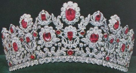 Ruby Tiara, Tiaras Jewellery, Royal Crowns, Beautiful Tiaras, Royal Tiaras, Diamond Tiara, Royal Jewels, Royal Jewelry, Crown Royal