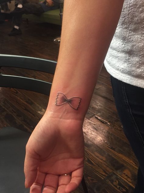 Pasta tattoo for an Italian chick.. I think so 😜 Bow Tie Pasta Tattoo, Pasta Tattoo Ideas, Pasta Tattoo, Italian Tattoos, Tattoo People, Dad Tattoos, Tattoo Inspo, Future Tattoos, Cute Tattoos