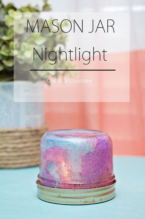 Mason Jar Night Light, Diy Mason Jar, Diy Hanging Shelves, Wine Bottle Diy Crafts, Mason Jar Crafts Diy, Wine Bottle Diy, Light Crafts, Mason Jar Lighting, Box Tops