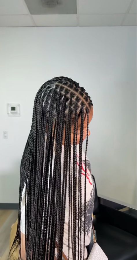 Small Knotless Box Braids With Big Parts, Medium Knotted Box Braids, Small Braid Parting Pattern, Braiding Grid, Big Parts Small Knotless Braids, Mini Knotless Braids, Straight Box Braids, Box Braids Parting, Xpressions Braiding Hair