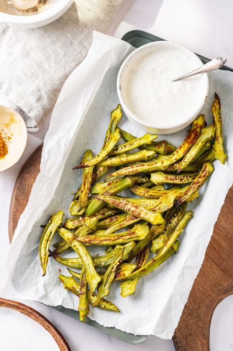 Okra Health Benefits, Roasted Okra, Yogurt Dipping Sauce, Spicy Dipping Sauce, Okra Recipes, Braised Lamb, Dipping Sauces Recipes, Kinds Of Vegetables, Vegetarian Curry