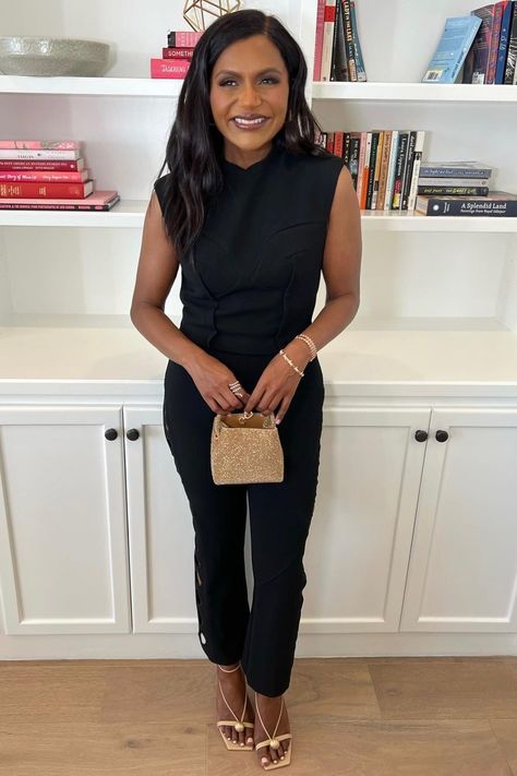 Mindy Kaling Style, Sparkly Bag, The Mindy Project, Mindy Kaling, Future Style, Normal Person, Business Casual Outfits For Work, Cult Gaia, Down To Earth