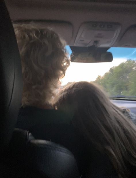 Leaning On Shoulder Couple Aesthetic, Resting Head On Shoulder Couple Aesthetic, Head On Shoulder Couple Aesthetic, Couple In A Car Aesthetic, Couple Car Ride, Couple Driving Aesthetic, Couple Car Aesthetic, Innocent Relationship, Car Guy Aesthetic