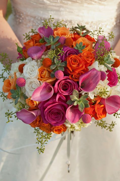 Spring Wedding Bouquets Pink, Orange Flower Bouquet, Dahlia Bridal Bouquet, Orange Rose Bouquet, Orange Bridal Bouquet, Orange Wedding Bouquet, Bouquet Colorful, Orange And Pink Wedding, Red Bridal Bouquet