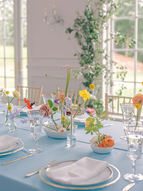 Spring Inspired Wedding, Fest Temaer, Table Set Up, Spring Table, Wildflower Wedding, Modern Minimalism, Wedding Mood Board, Dallas Wedding, Spring Inspiration