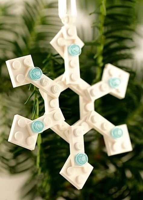 Lego Snowflake, Lego Nintendo, Lego Christmas Ornaments, Lego Ornaments, Lego Christmas Tree, Lego Tree, Lego Advent, White Christmas Tree Decorations, Walking Staff