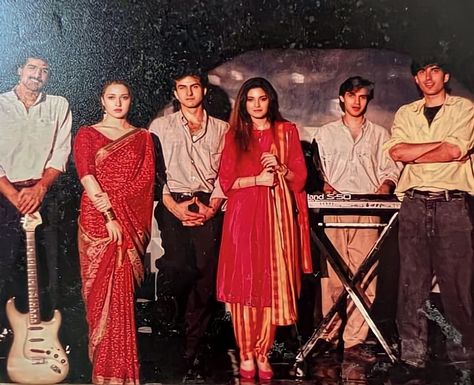 Vital Signs Introduced on stage by Nazia Hassan circa 1989 where they performed Chehra. Zeba Bakhtiyar also present. Video below. https://www.youtube.com/watch?v=sZuH9QvXlKc 80s Pakistan, 90s Pakistan, Retro Pakistan, Purana Pakistan, Zeba Bakhtiar, Nazia Hassan, Vintage Pakistan, Smita Patil, Imran Khan Video