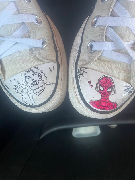 #art #drawing #spiderman #jesus #converse #conversedrawing #shoes #aestheticart #sketching Spiderman Converse Drawing, Converse Drawings, Converse Drawing On Shoes, Spiderman Shoes, Spiderman Converse, Converse Drawing, Doodle Shoes, Marvel Diy, Converse Design