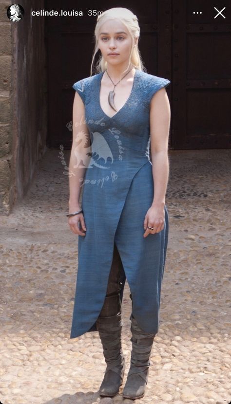 Daenerys Targaryen Blue Outfit, Deneryes Targeryan Costume, Danarys Targaryen Outfits, Danaerys Targaryen Dresses, Daenerys Outfits, Daenerys Targaryen Blue Dress, Daenerys Targaryen Outfits, Daenerys Cosplay, Jon Snow Costume