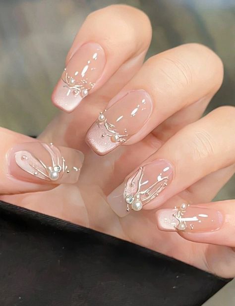 Nail Classy, Nail Elegant, Nail Simple, Nail Art Cute, Elegant Touch Nails, Nail Aesthetic, Fancy Nail Art, Aesthetic Nail, Classy Nail