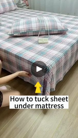 41K views · 1.7K reactions | How to tuck bedsheet😆 #foldingclothes #organize #storagehacks #folding #foldinghacks | The Folding Hacks | thefoldinghacks · Original audio Folding Tips, Folding Hacks, Deep Cleaning House, Bed Making, Housekeeping Tips, Shirt Folding, Folding Clothes, Yes Or No, Storage Hacks