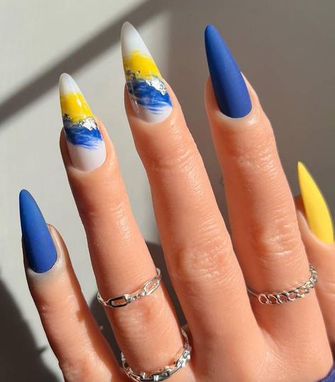 Ukrainian Nail Designs, Brazilian Nails, Nail Ideas Acrylic, Nails Colorful, Coral Nails, Spring Nail Colors, Crazy Nails, Diy Nail Designs, Dry Nails