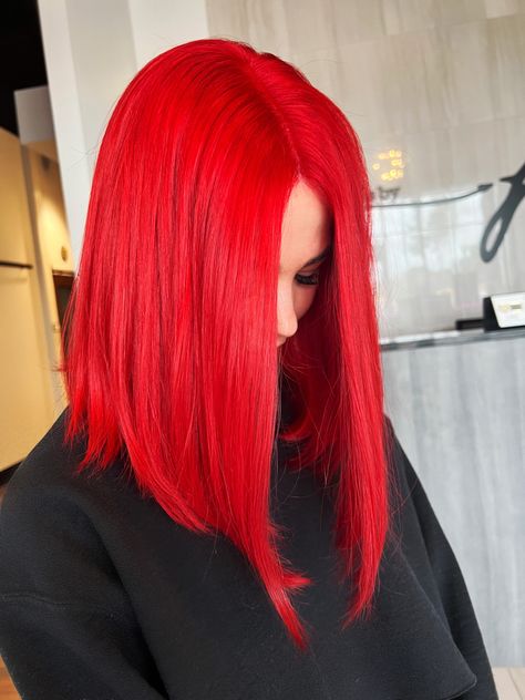 Red Hair Red Hair Color Trends, Pelo Color Vino, Hair Color Swatches, Red Hair Trends, Red Hair Color Ideas, Red Hair Looks, Hair Color Guide, Cherry Red Hair, Red Hair Inspo