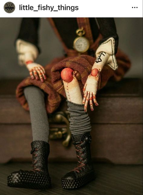 Diy Posable Doll, Doll Maker Aesthetic, Puppet Fashion, Diy Art Doll, Diy Fabric Doll, Marionette Doll, Doll Puppet, Art Doll Tutorial, Coraline Doll