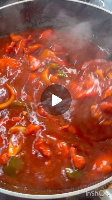 Chinese Gravy Sauce, Chinese Chutney Recipe, Chicken Gravy Recipe Indian, Chilli Chicken Gravy Recipe, Red Chilli Sauce, Sliced Ginger, Green Chilli Sauce, Chilli Chicken Recipe, Instagram Restaurant