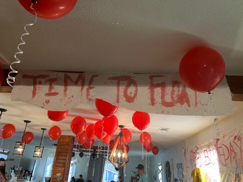 Birthday Party Horror Theme, Stephen King Party Decorations, Stephen King Party Ideas, Horror Theme Party Decorations, Horror Themed Birthday Party Decorations, Slasher Themed Halloween Party, Stephen King Party, Slasher Party Ideas, Horror Movie Party Decorations