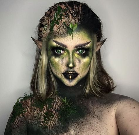 Moss Fairy Makeup, Forest Face Paint, Woodland Nymph Makeup, Beltane Makeup, Earth Makeup Looks, Scary Fairy Makeup, Swamp Makeup, Dark Elf Halloween, Forest Nymph Makeup