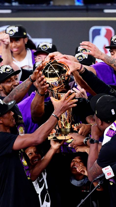 Lakers Wallpaper, Dear Basketball, Lebron James Wallpapers, Lakers Team, Lakers Championships, Kobe & Gigi, Basketball Players Nba, Basketball Championship, Basketball Photos