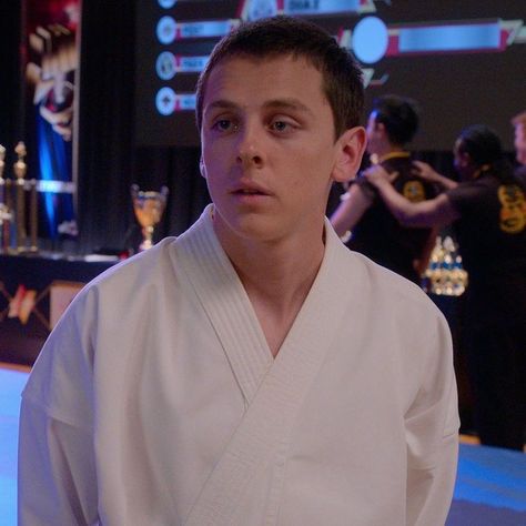 Eli Moskowitz Hawk Season 5, Eli Moskowitz, Jacob Bertrand, Cobra Kai Dojo, Karate Kid Cobra Kai, Kid Cobra, Boy Celebrities, Group 1, Character Actor