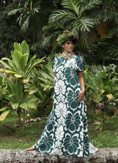 Hawaiian Mumu Dress, Tahitian Dress, Polynesian Fashion, Poly Dress, Hawaiian Fashion, Island Wear, Holiday Lookbook, Island Dress, Muumuu Dress