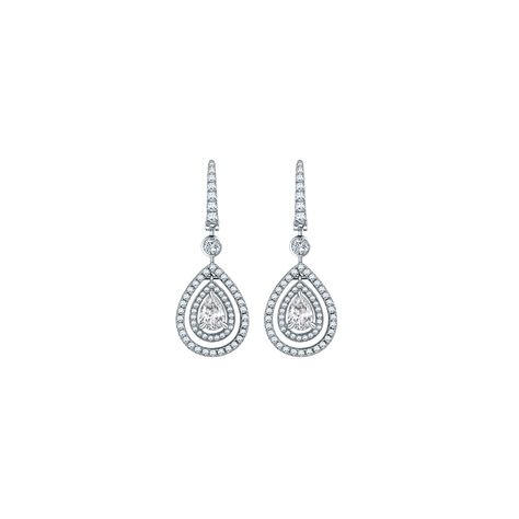 Classic Pearshape Earrings - A pair of 18ct white gold drop earrings from the Garrard Classic collection set with two central pear shape diamonds. Diamond House, Earrings Platinum, White Gold Drop Earrings, The Royal Family, Earrings Pink, Pear Shaped Diamond, Gold Drop Earrings, Fine Jewellery, Classic Collection