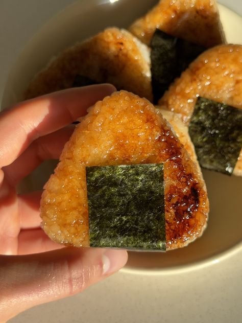 Vegan Yaki Onigiri | Japanese Grilled Rice Balls Yaki Onigiri Recipe, Grilled Rice Balls, Yaki Onigiri, Onigiri Recipe, Grilled Rice, Avocado Juice, Seasoned Rice, Stuffed Avocado Healthy, Japanese Dishes