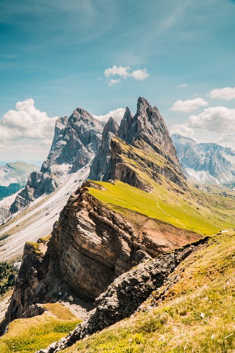 Seceda, Italy. Travel Mountains, Mountains Landscape, Location Inspiration, Scenic Photography, Pretty Places, Landscape Photographers, Landscape Photos, Nature Travel, Nature Photos