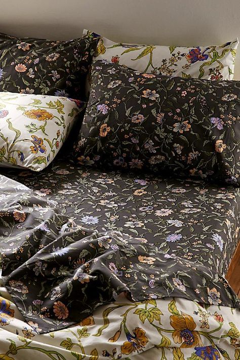 Ella Vine Floral Sheet Set in Black at Urban Outfitters Clarissa Floral Vine Duvet Set, Wildflower House Decor, Indie Bed Frame, Full Bed Set Ideas, Black Floral Sheets, No Tv Bedroom Decor, Gothic Bed Sheets, Witchy Bedspread, Dark Bedsheets Aesthetic