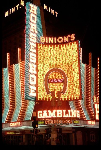 Horseshoe Casino Las Vegas 129 | Las Vegas 1970's Horseshoe … | Flickr Las Vegas Aesthetic Vintage, 70s Casino, 60s Las Vegas, Horseshoe Las Vegas, Golden Steer Las Vegas, Craps, Old Neon Signs Las Vegas, Lucky Horseshoe, Aesthetic Vintage