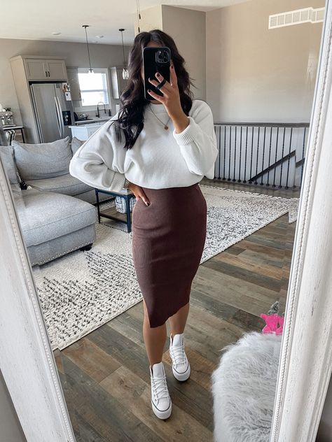 Brown Midi Dress Outfit, Long Sweater Dresses, Brown Dresses Outfit, Winter 2024 Fashion Trends, Church Outfit Winter, Winter 2024 Fashion, Modest Fall Outfits, Midi Dress Outfit, Modest Casual Outfits