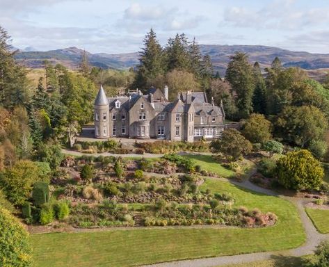 Panelled Library, Scottish Castles For Sale, Castle Style Homes, Scottish Estate, Bedroom Castle, Paneled Library, Georgian Mansion, Castle Estate, Scottish Countryside