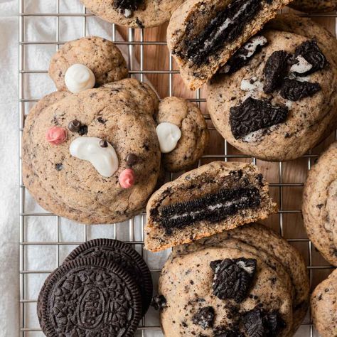 These stuffed cookies and cream cookies are an Oreo lover's dream! They're stuffed with whole Oreos + have Oreos throughout the dough. Donut Icing, Cookies And Cream Cookies, Stuffed Cookies, Chocolate Melting Wafers, Cream Cookies, Measuring Ingredients, Bread Art, Crushed Oreos, Cookies N Cream Cookies