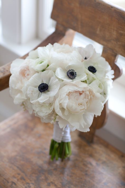 White Anemone Bridesmaid Bouquet, Simple Anemone Bouquet, White Poppies Bouquet, White Summer Bouquet, Anemone And Ranunculus Bouquet, Peony And Anemone Bouquet, White Poppy Bouquet, Bridal Bouquet Anemone, Anemone Flower Bouquet