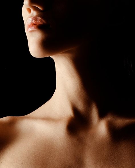 Best of all, the majority of treatments don’t require surgery, have little downtime, and can be done at your dermatologist’s office in under 30 minutes.  The newest options, Kybella and CoolMini, are providing fat blasting relief for those with “tech neck.” For those with loose skin (lovingly known as Female Neck, Tech Neck, Skin Care For Acne, Dry Skin On Face, Neck Cream, Loose Skin, Better Skin, Skin Care Women, Combination Skin