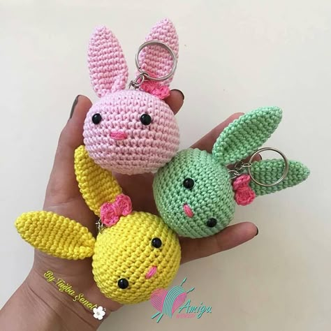 Easter Amigurumi, Keychain Amigurumi, Bunny Keychain, 4mm Crochet Hook, Crochet Bunny Pattern, Crochet Keychain Pattern, Crochet Birds, Bunny Crochet, Pola Amigurumi