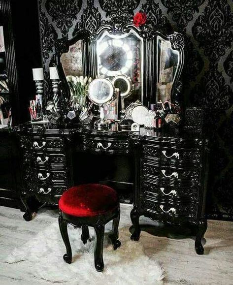 Gorgeous goth makeup vanity. Pure black. Dark side. Red velvet. Dream beauty table! Gothic Decor Bedroom, Goth Bedroom, Gothic Room, Gothic Interior, Gothic Bedroom, Gothic Furniture, Dark Home Decor, Goth Home, Black Vanity