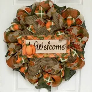 Summer Deco Mesh Wreaths, Summer Mesh Wreaths, Silk Wreaths, Fall Thanksgiving Wreaths, Thanksgiving 2020, Harvest Pumpkin, Wood Pumpkins, Pumpkin Sign, Diy Wreaths