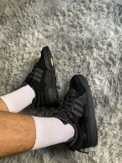 Adidas Superstar Supercolor, Indie Fashion Men, Girls Shoes Teenage, Adidas Forum Low, Fly Shoes, Forum Low, Pretty Shoes Sneakers, Adidas Forum, All Nike Shoes