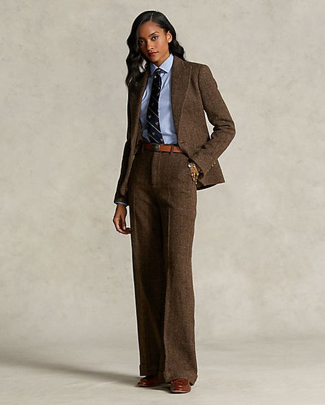 Tweed Blazer Outfit Women, Black Pencil Skirts, Parisienne Style, Tweed Pants, Rugby Fashion, Tweed Trousers, Briefcase Women, Mode Casual, Tweed Suits