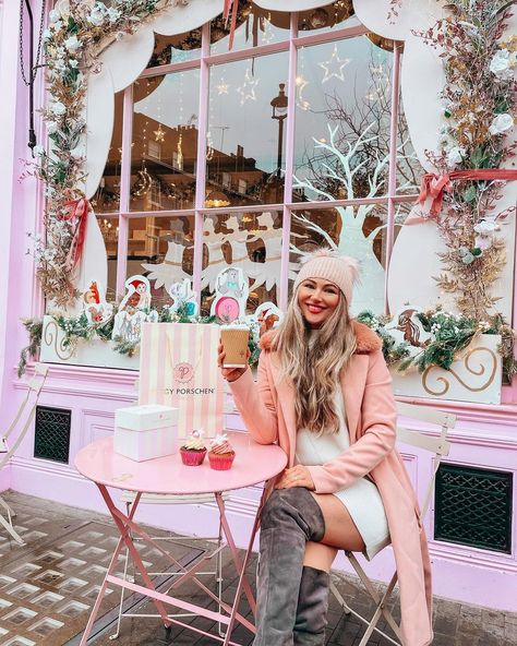 Pastel Pink Coat, The Ivy Chelsea, Christmas In London, Peggy Porschen, Chelsea Garden, Victoria London, Kensington And Chelsea, Pregnancy Cravings, Big Ben London