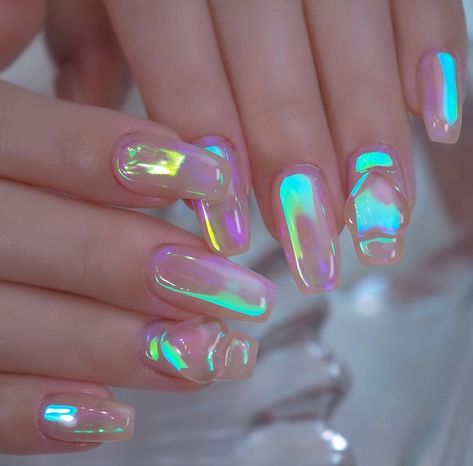 Holographic Winter Nails, Tomorrowland Nails Ideas, Irridecent Design Nails, Edc Nails Designs, Nails Packaging, Random Nails, Holographic Nail Designs, White Holographic, Nail Designs Ideas