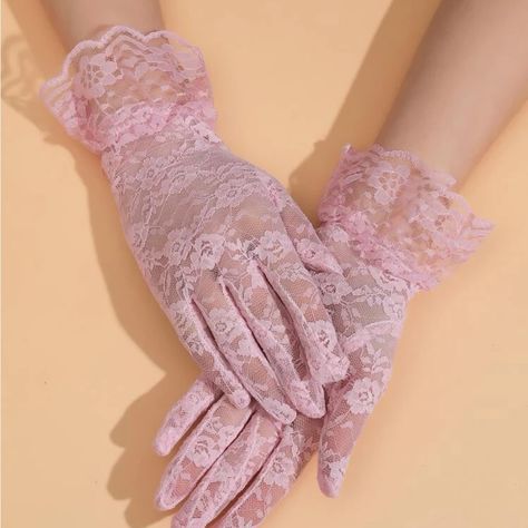 Pink Floral Lace Ruffled Trim Gloves Short Nwt Lace Gloves Aesthetic, Grey Lace Shorts, Gloves Aesthetic, Fancy Gloves, Pink Tea Party, Rose Gold Lace, Short Gloves, Look Rose, Pink Gloves