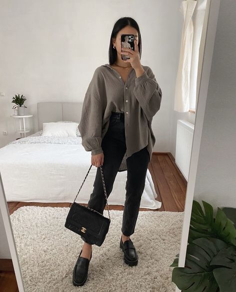 Fall Fashion Trends Casual, Streetwear Outfit Ideas, Mom Jeans Outfit, Black Mom Jeans, Stylish Fall Outfits, Jeans Outfits, Outfit Jeans, Jeans Mom, Outfit Inspo Fall