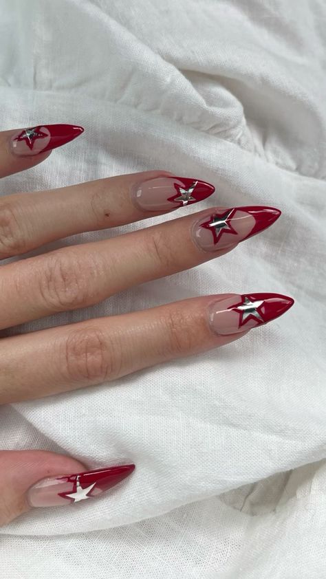 Metalic Star Nails, Red And Silver Star Nails, Shortish Nails, Red Stars Nails, Red And Silver Outfit, Americana Nails, Red Silver Nails, Red And Blue Nails, Red Star Nails