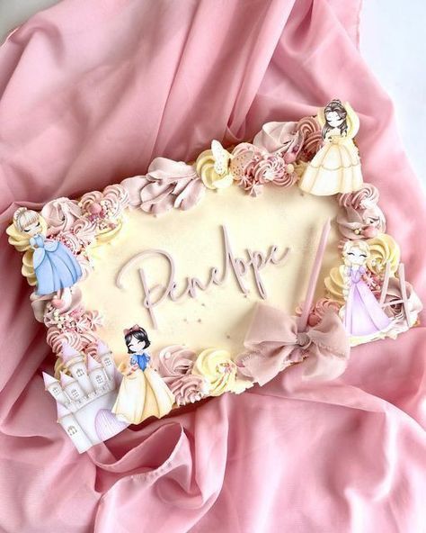 Princess Birthday Sheet Cake, Princess Sheet Cake Ideas, Disney Princess Sheet Cake, Princess Number Cake, Princess Sheet Cake, Disney Princess Cookies, Sheet Cakes Decorated, Square Birthday Cake, Princess Party Cake