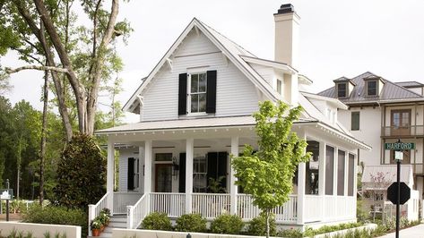 Sugarberry Cottage, Plan #1648 Sugarberry Cottage Plans, Sugarberry Cottage, Southern Living House Plans, Plans Architecture, Southern House Plans, Casas Coloniales, Bungalow Style, Cottage Plan, Small Cottage