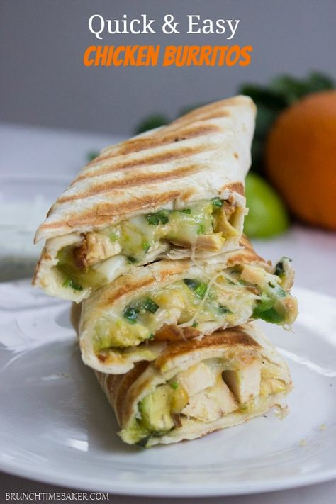 Easy Chicken Burritos, Chicken Avocado Burrito, Avocado Burrito, Before Workout, Avocado Recipes Easy, Warm Up Exercises, Burrito Wrap, Weeknight Dinner Recipes, Avocado Wrap